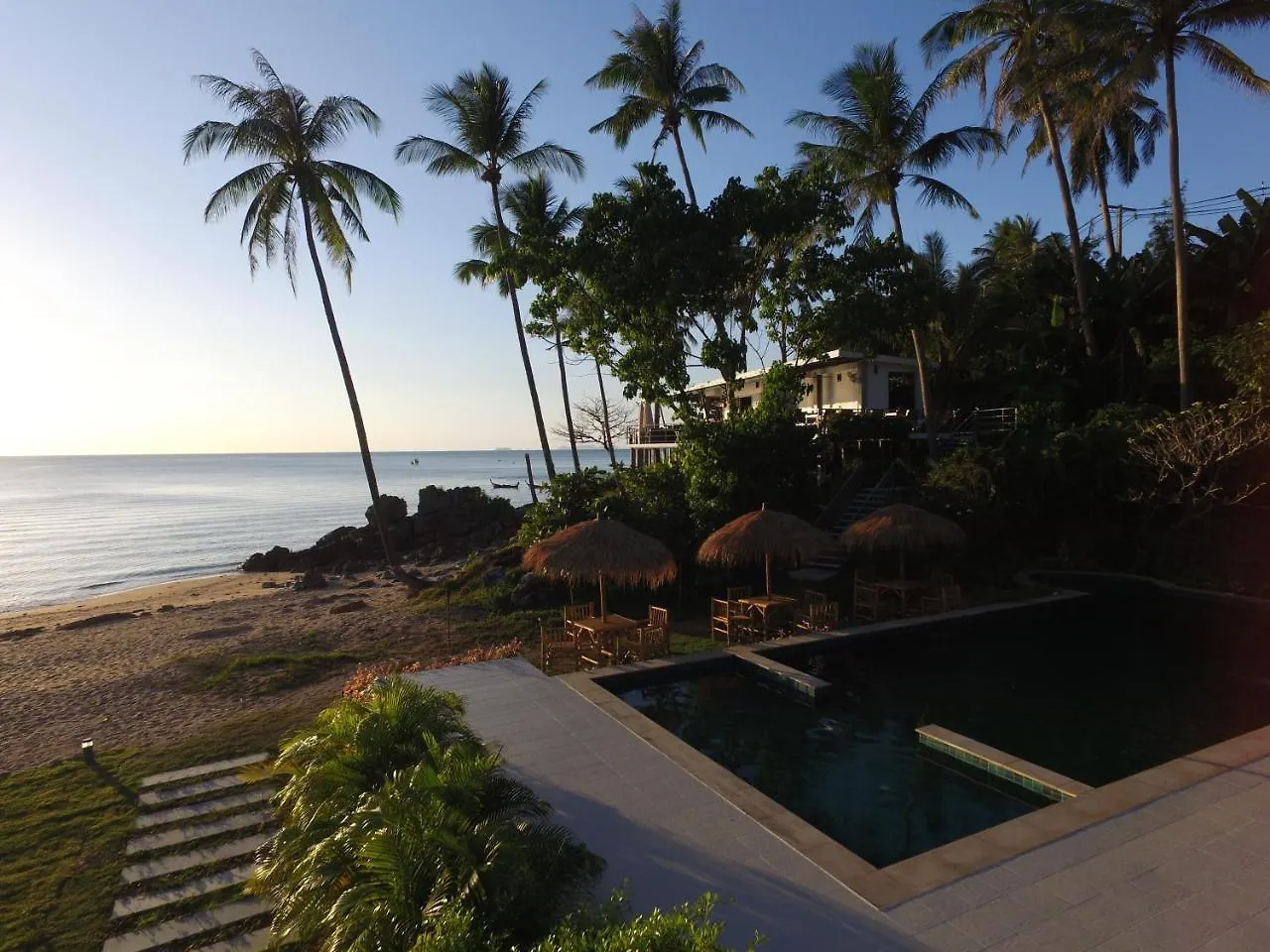 Exclusive Beachfront Villa Ko Lanta