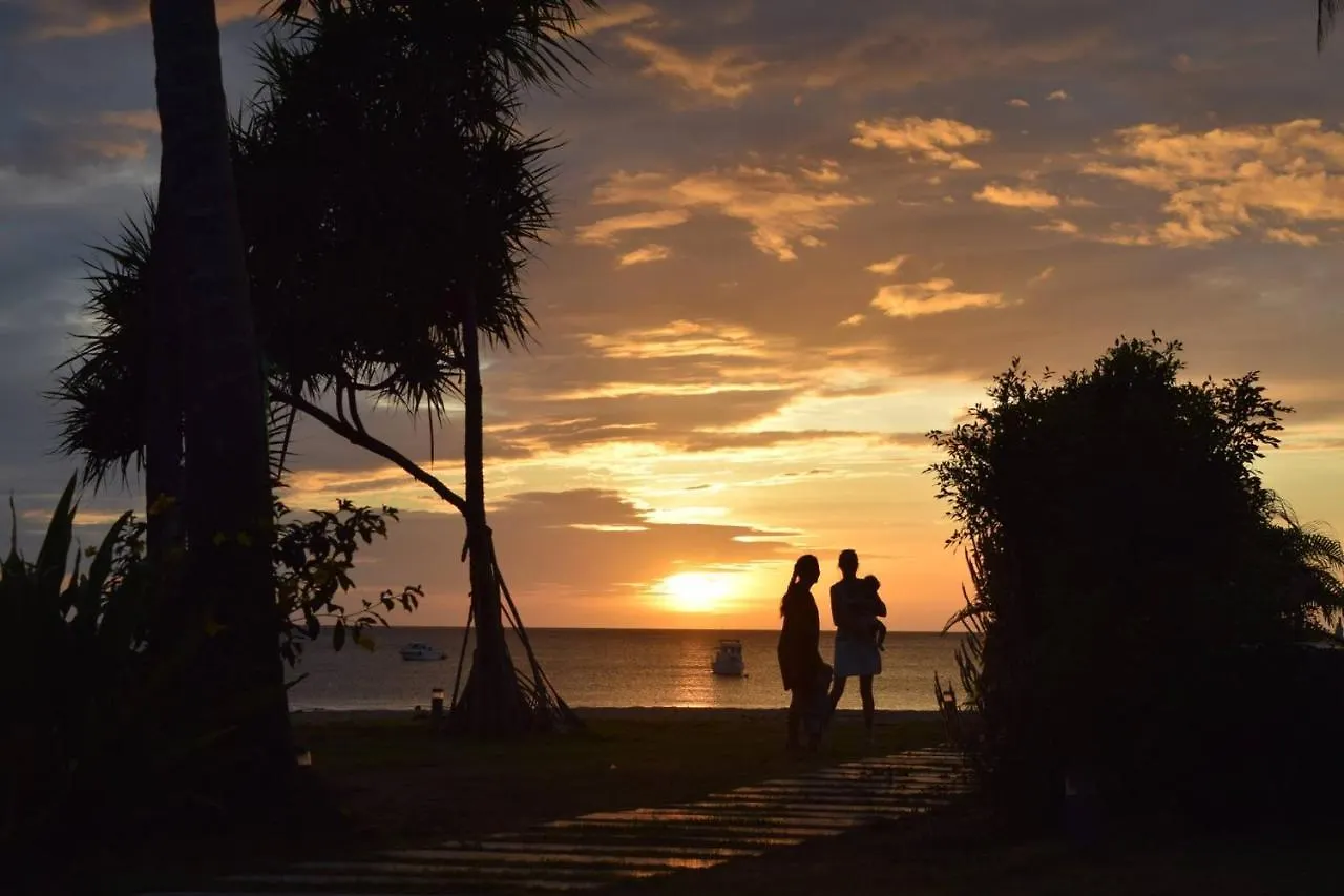 Exclusive Beachfront Villa Ko Lanta